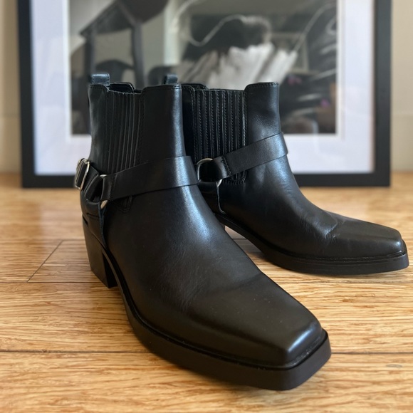 Sam Edelman Bellamie Bootie - Picture 2 of 3